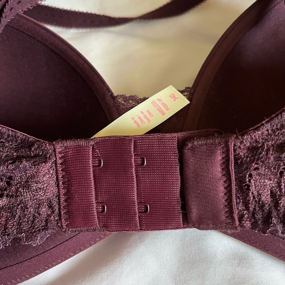 2 Bras UNCOMMON/ SENSE Burgundy Woman’s Bras Sz 34D - Picture 2 of 7
